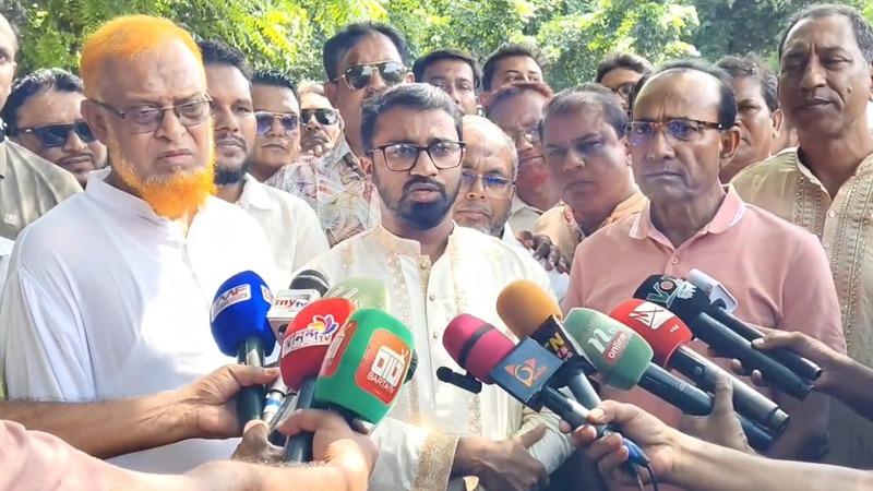 শত শত ডিসেম্বর চলে যাবে, শেখ হাসিনা বাংলাদেশে আর ফিরবেন না: রাশেদ খাঁন